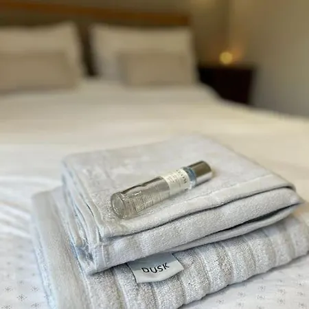Favour Royal - Dog Friendly Forest Escape 度假居 Derrygorry