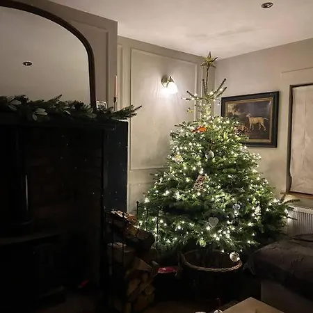 Favour Royal - Dog Friendly Forest Escape 度假居 Derrygorry
